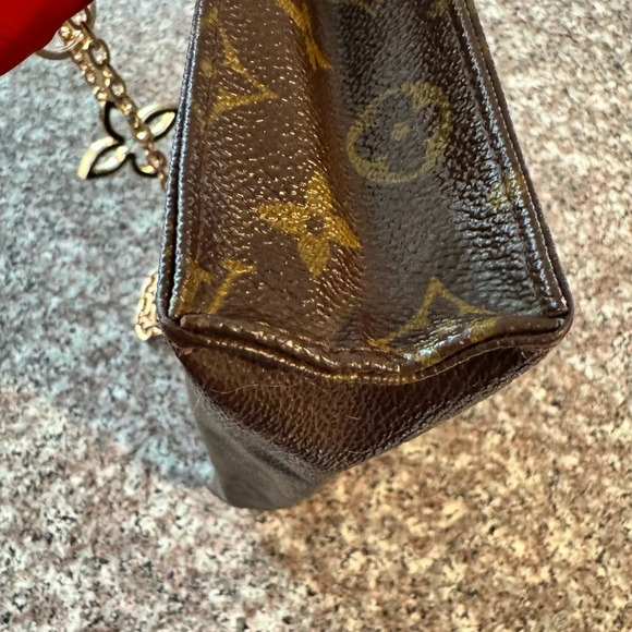 - Vintage LOUIS VUITTON Monogram Pouche Toilette 26 Clutch Bag converted - Picture 12 of 17